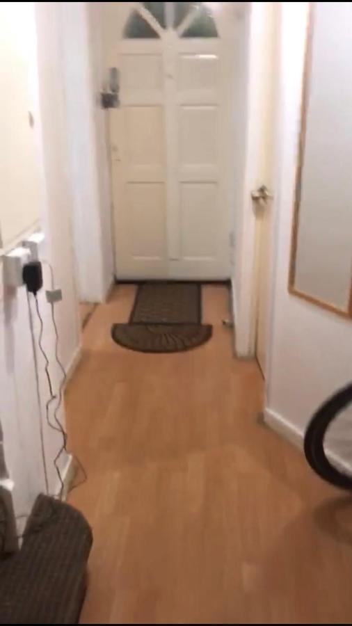 Arbnb Comfy Sleep Guest House Self Catering Private Bedrooms 60 Pound Per Night Per Person Londres Exterior foto
